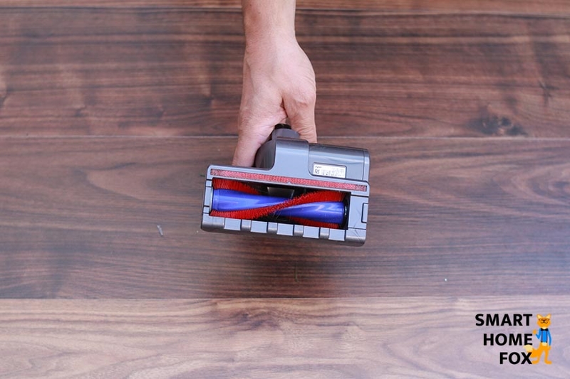 Mini brosse électrique du Dyson V8